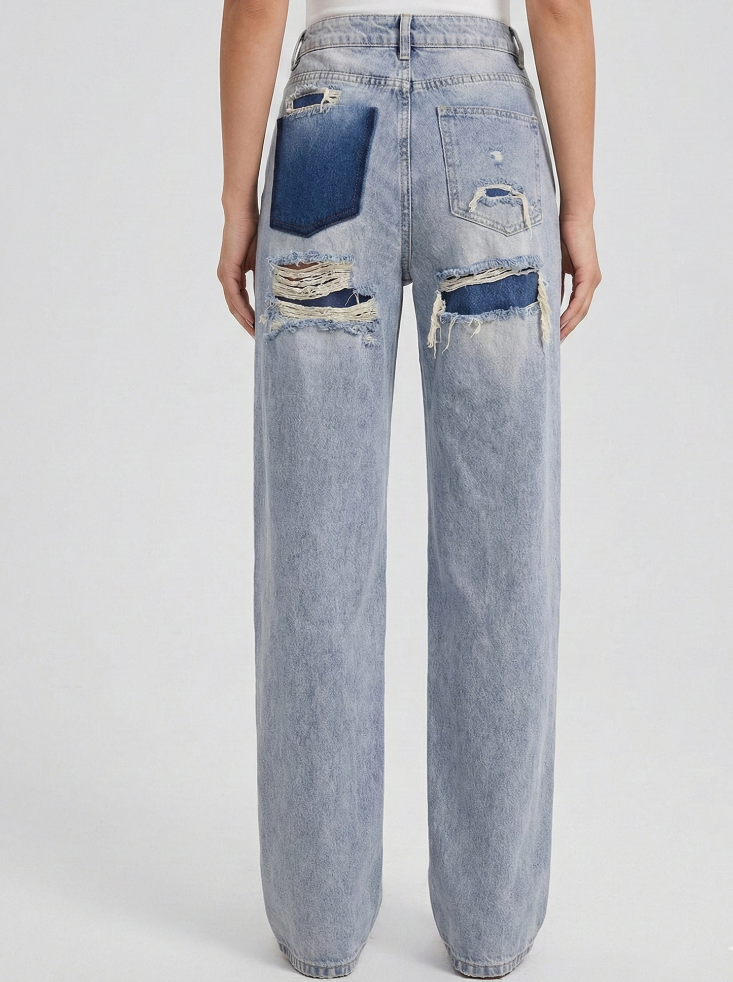 Jeans Donna in Denim con Vita Alta e Effetto Usurato