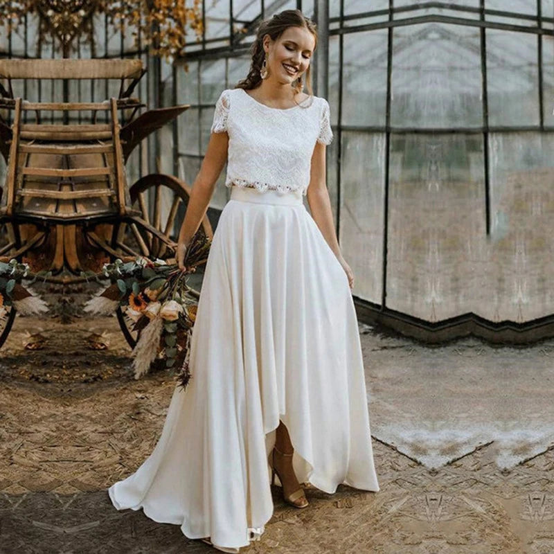 Bohemian Lace Wedding Dress – High-Low Design for Outdoor Celebrations 4
