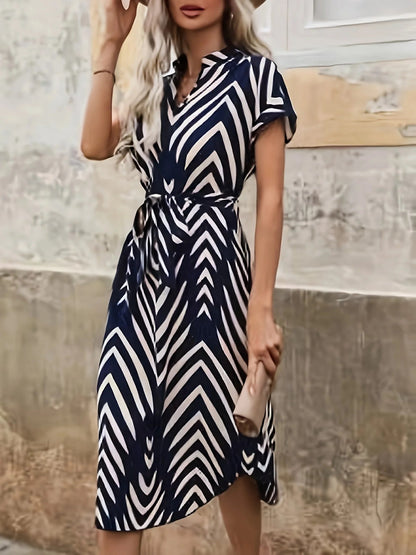 Chic Stripe Summer Dress – Flattering V-Neck Design for Casual and Sophisticated Outings 3
