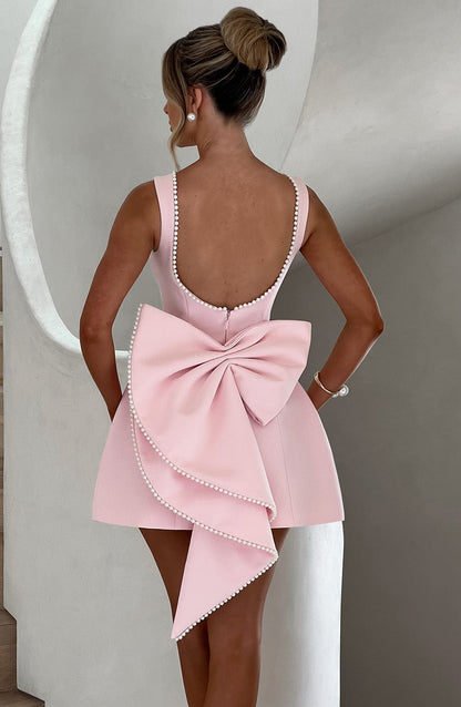 Cute Bow-Back Mini Dress 7
