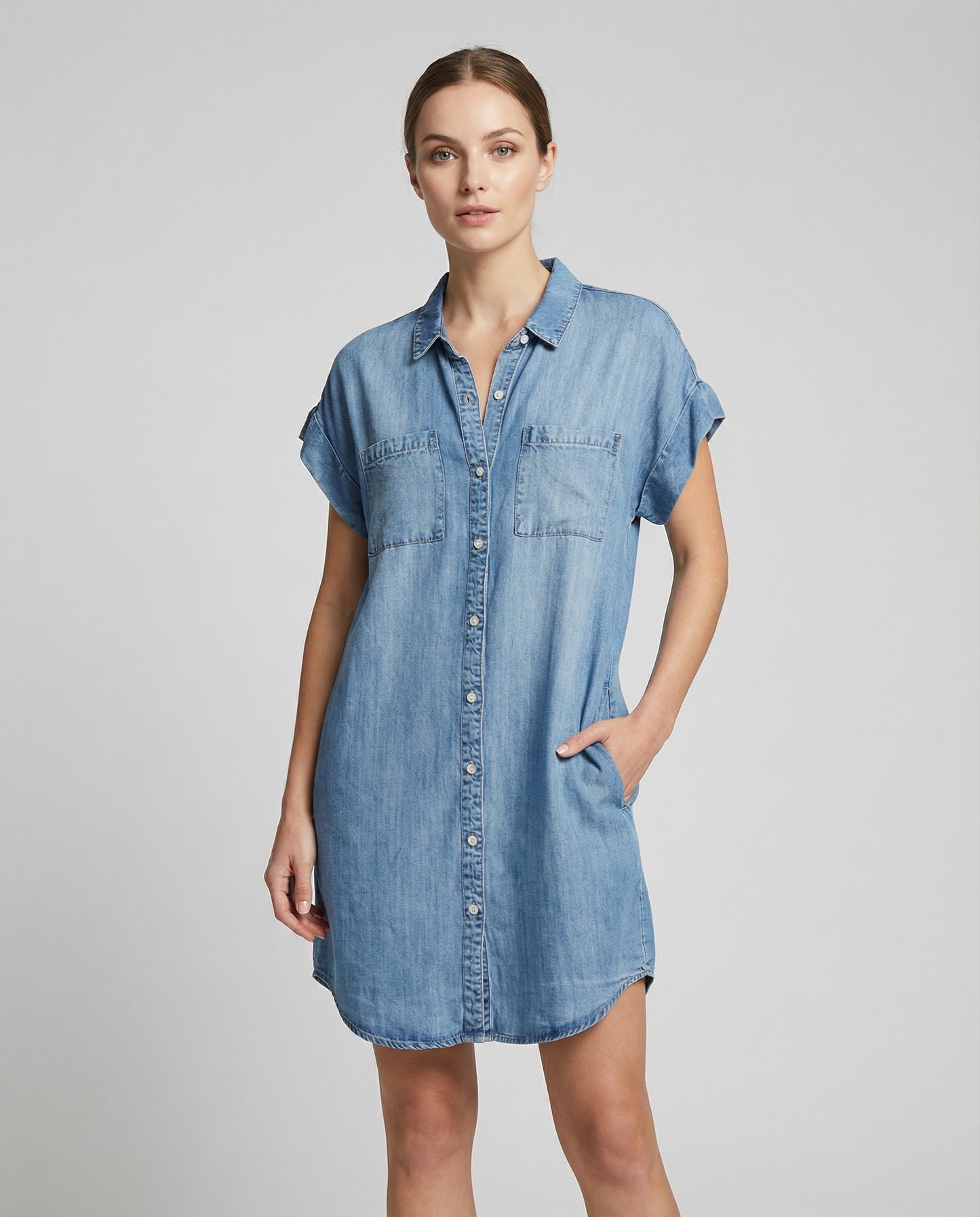 Denim Shirt Dress – Relaxed Fit with Practical Pockets 3