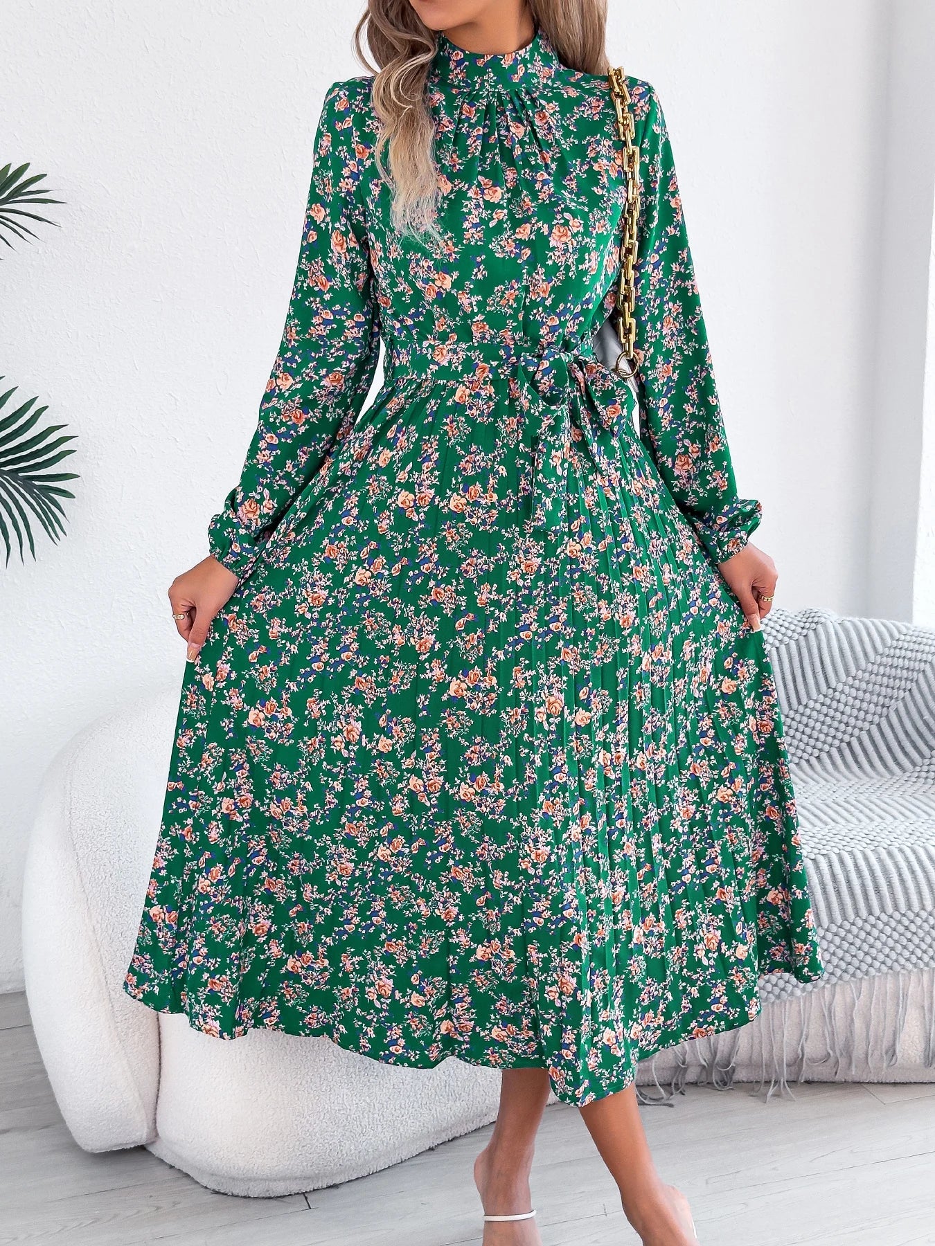 Floral Stand-Up Collar Dress – Elegant Long Sleeve Formal Outfit 3