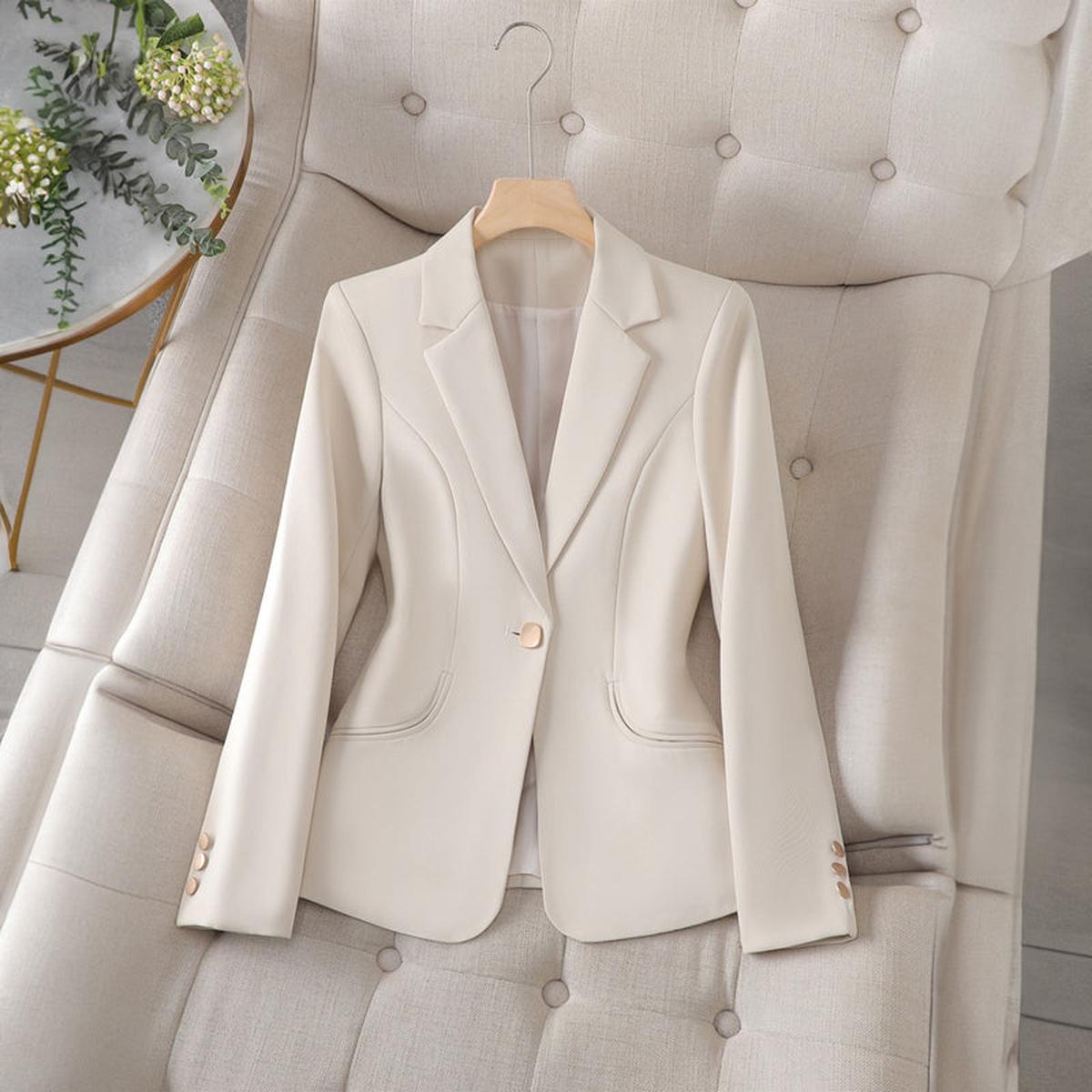 Lapel Collar Slim Fit Blazer for Women 2