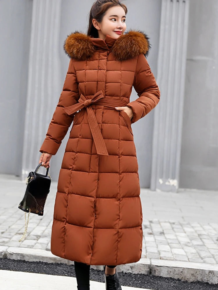 Long winter coat for women with hood and insulation 1