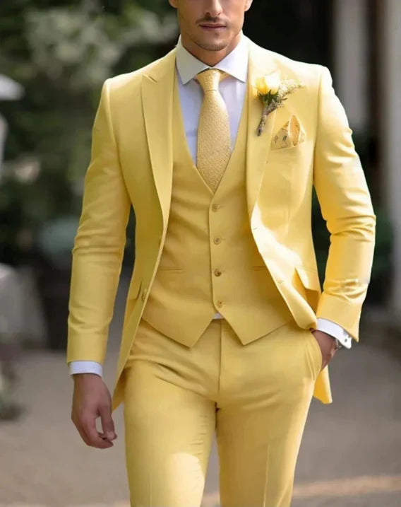 Men's Peak Lapel Slim Fit Three-Piece Tailored Suit