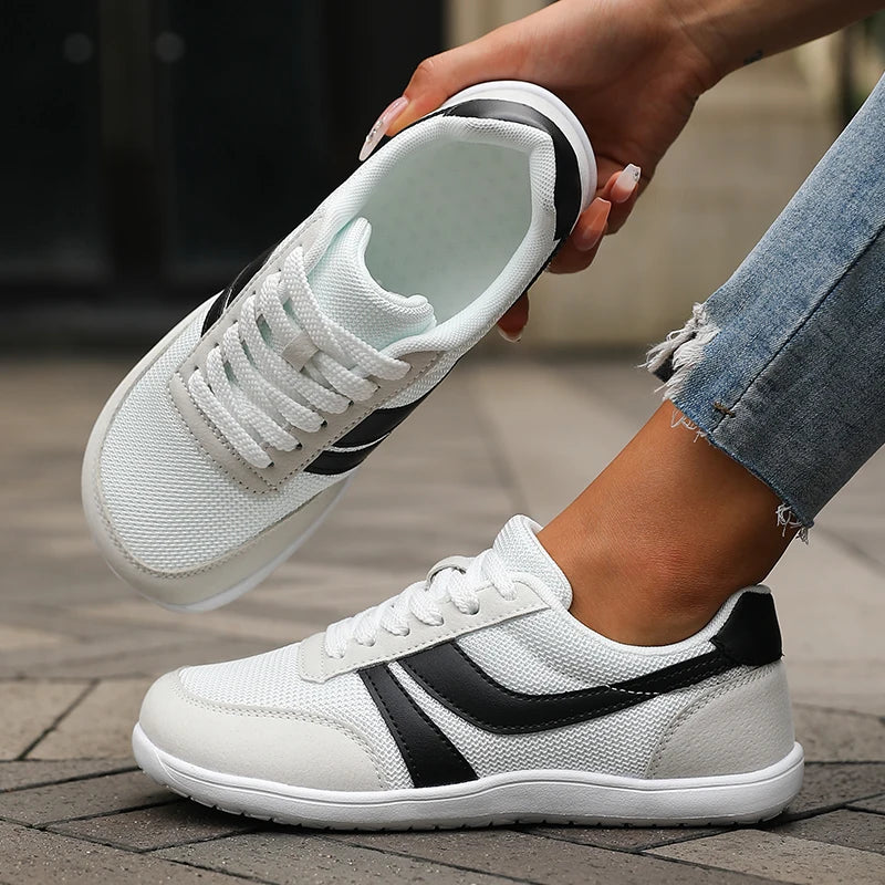 New Wide Toe Women Shoes Casual Versatile Soft Sole Wide Last Shoes Walking Sneakers Breathable Mesh Comfortable Barefoot Shoes 1