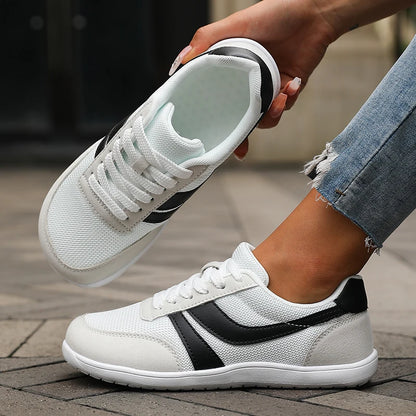 New Wide Toe Women Shoes Casual Versatile Soft Sole Wide Last Shoes Walking Sneakers Breathable Mesh Comfortable Barefoot Shoes 1