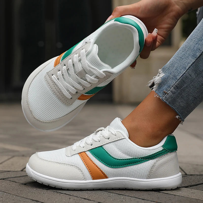 New Wide Toe Women Shoes Casual Versatile Soft Sole Wide Last Shoes Walking Sneakers Breathable Mesh Comfortable Barefoot Shoes 2