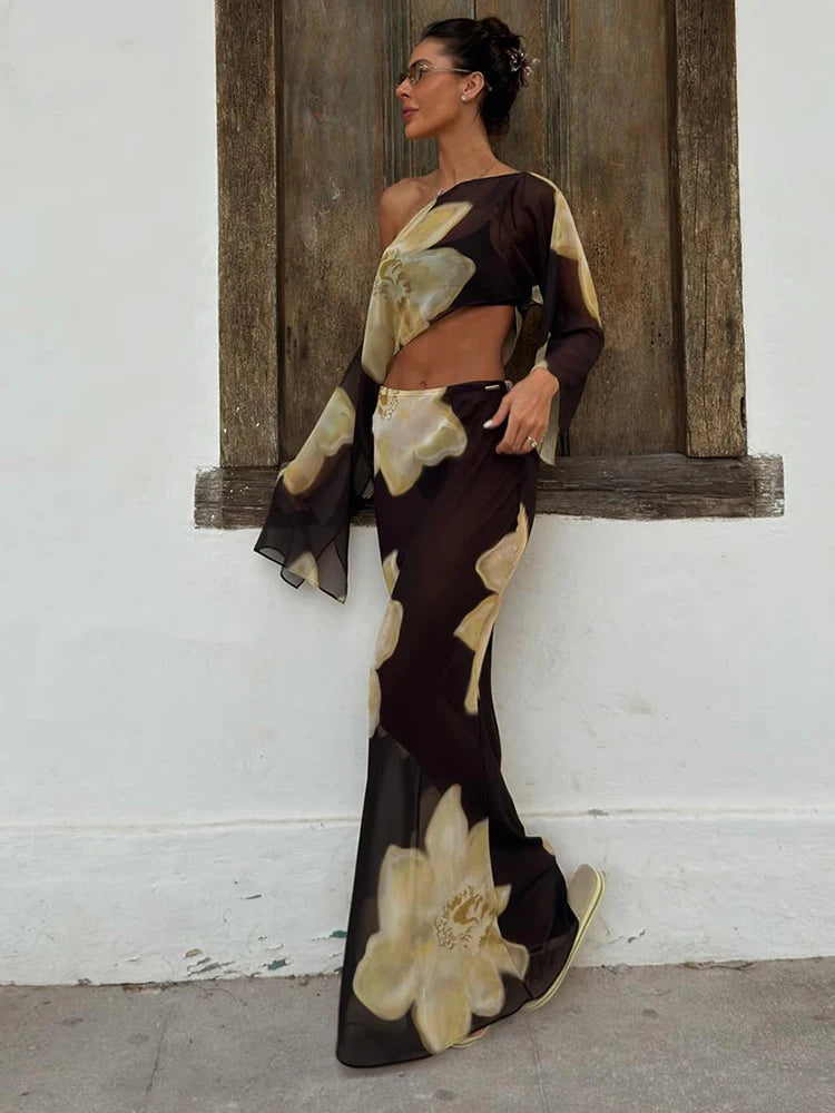 Printed One Shoulder Two Piece Set with Flowy Sleeve Detail 3