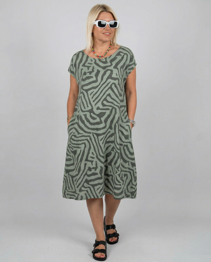 Sakura Mini Dress – Elegant Empire Waist for Versatile Summer Occasions 3