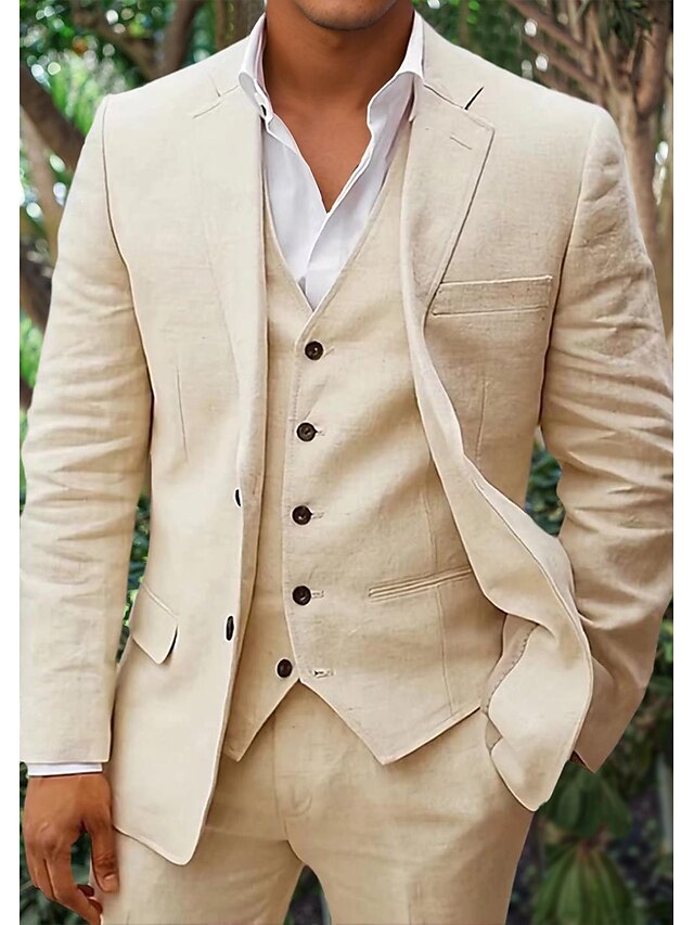 Stylish Three-Piece Wedding Suit for Men 1