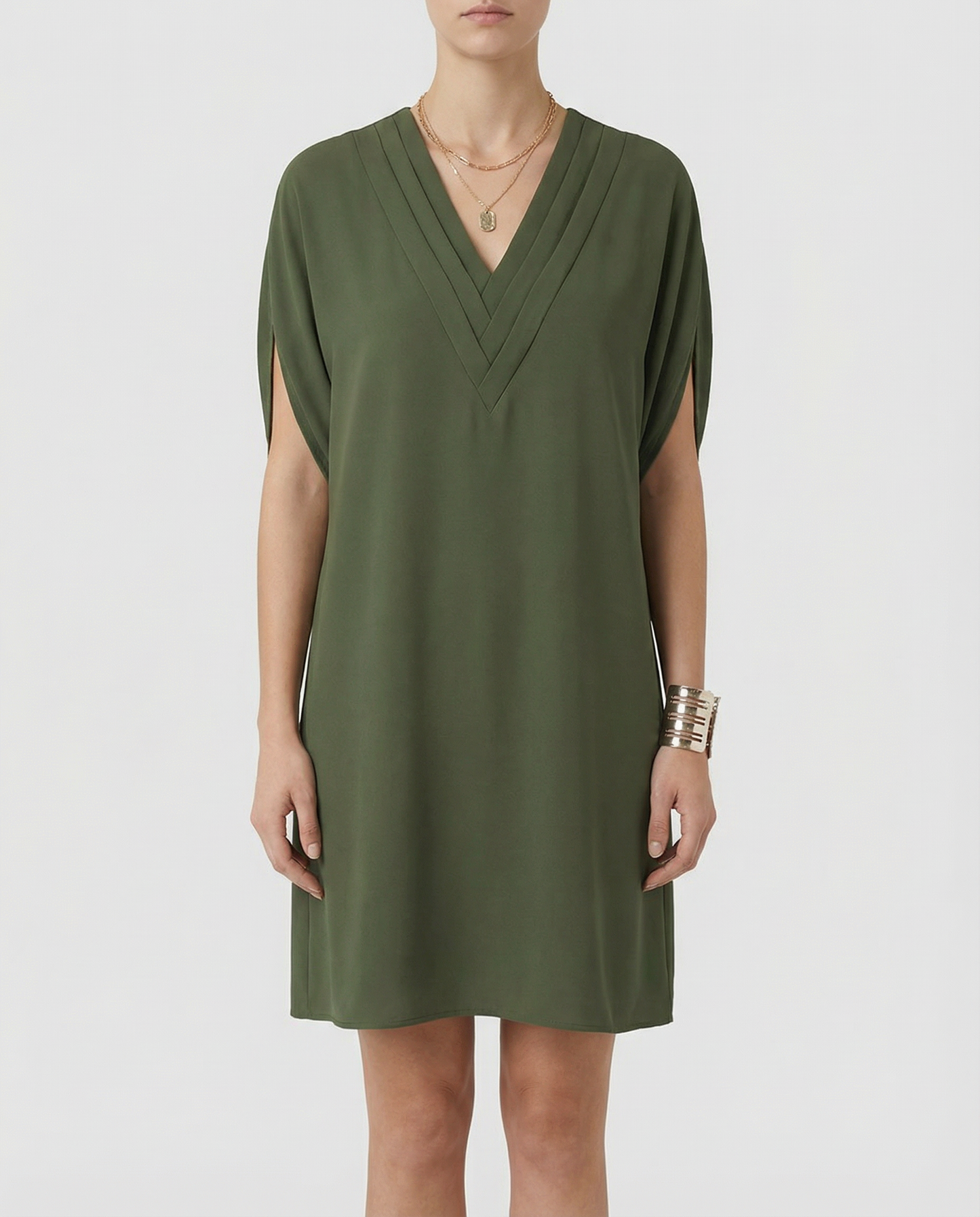 Summer V-Neck Dress – Elegant Multi-Layered Casual Outfit 4
