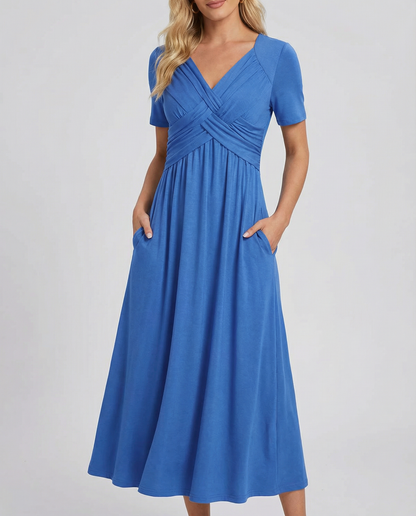 Summer V-Neck Dress – Flattering Casual Style for Warm Weather 4