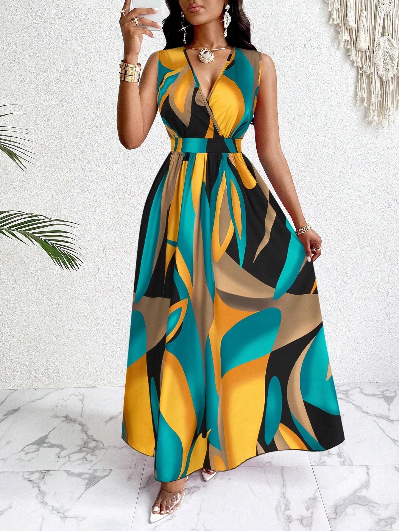 Tropical V-Neck Maxi Dress – Vibrant Print for Summer Outings 3