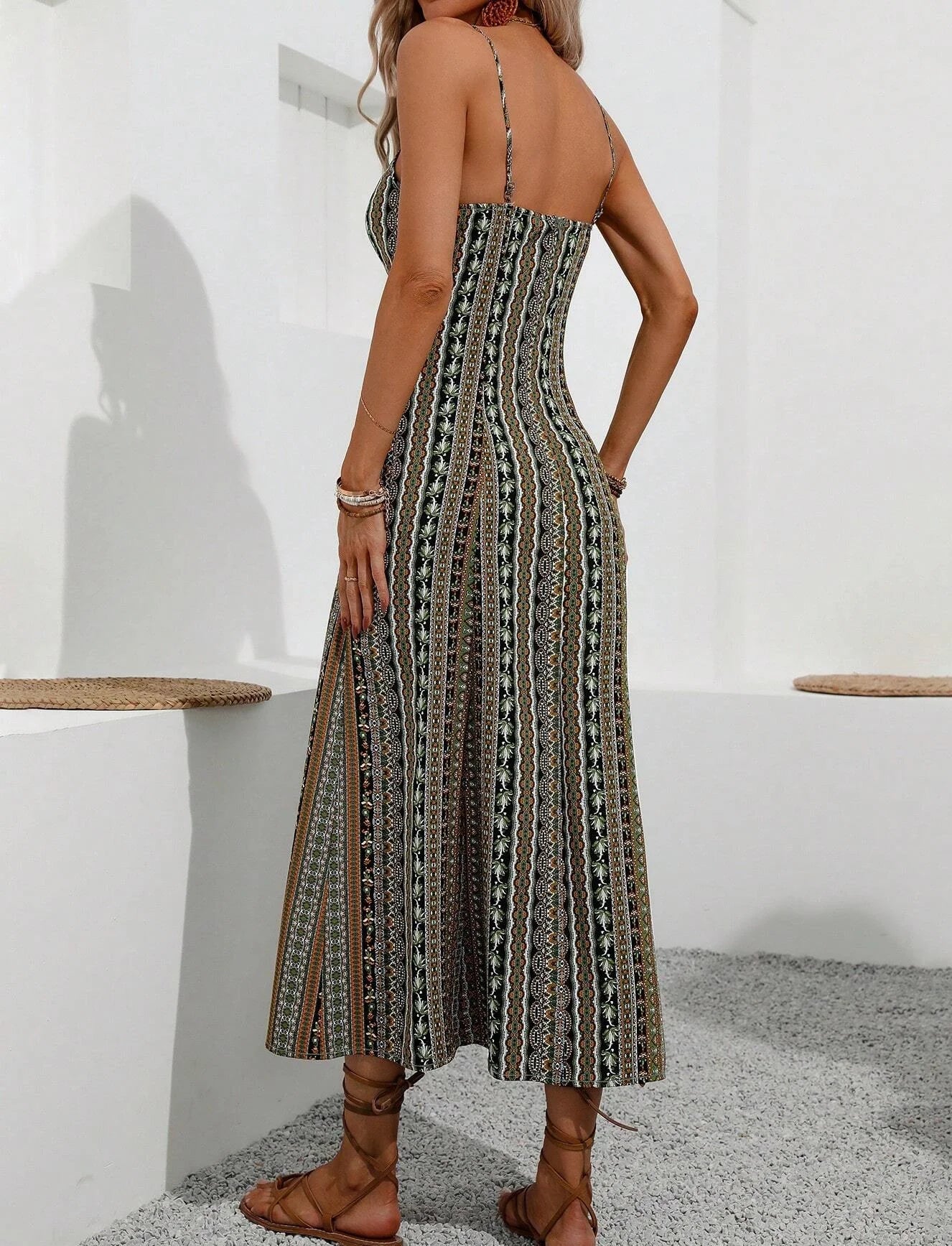 Vacation Printed Dress – Chic Slim-Fit Design for Effortless Summer Style 2
