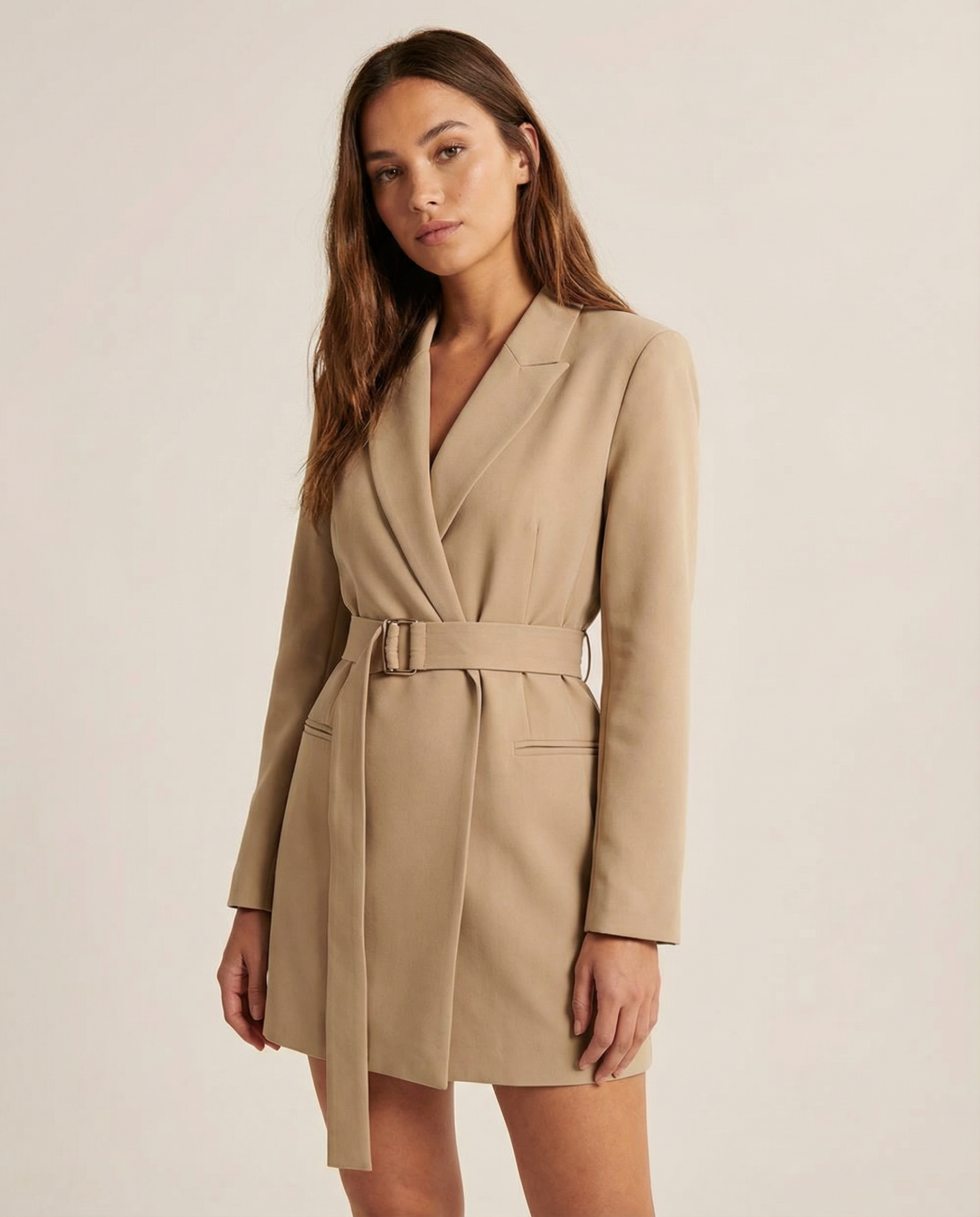 Versatile Casual Blazer – Tailored Fit White Jacket for Elegant Styling 1