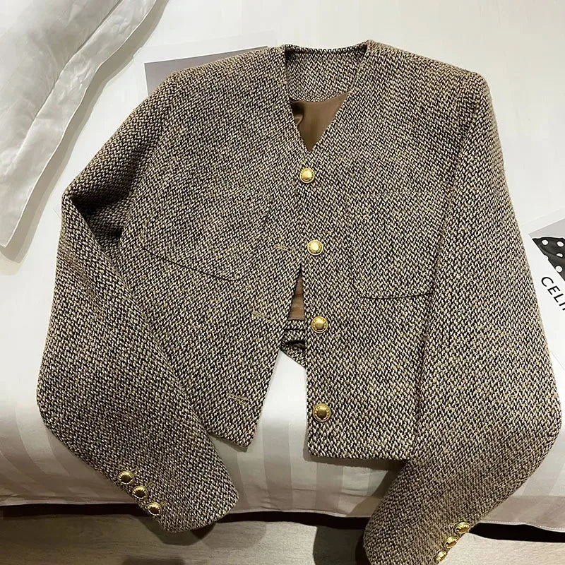 Women’s Cropped Blazer – Tailored Fit with Gold-Tone Buttons 3