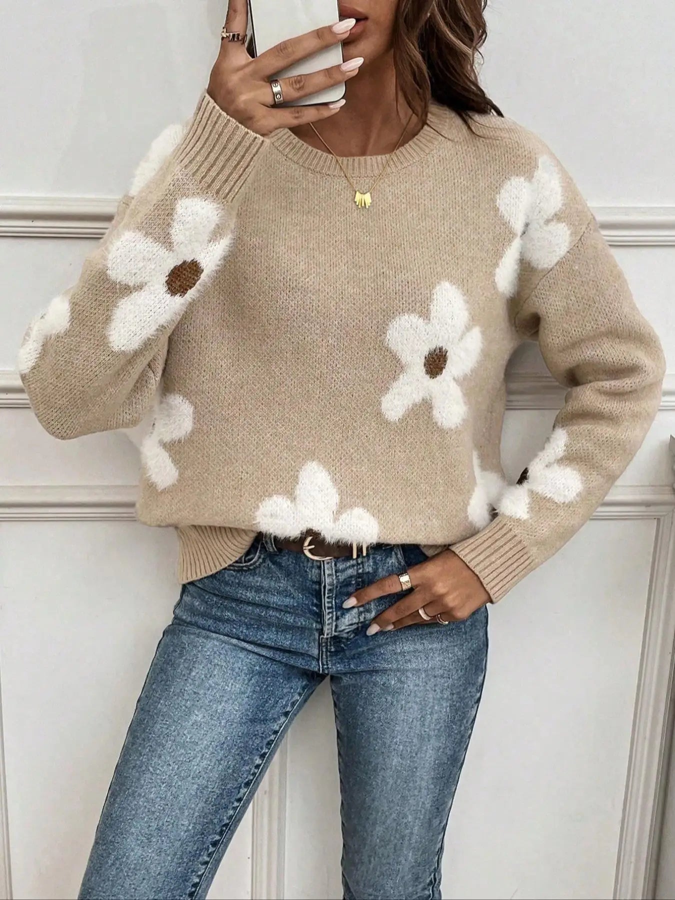 Women's Round Neck Knit Sweater 1