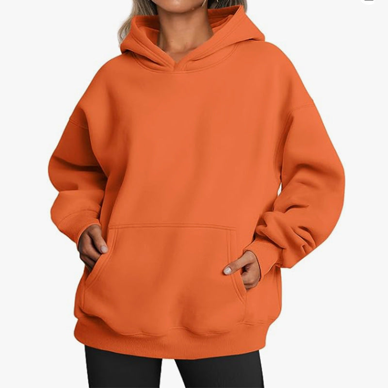 Women's oversized hoodie with practical pockets 3