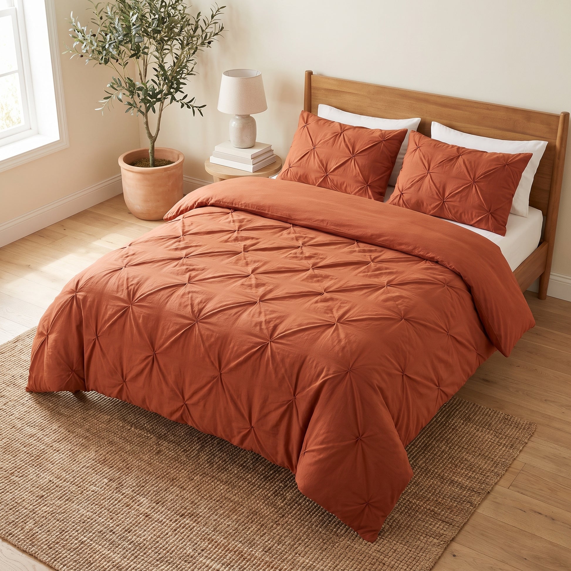 Duvet Cover Set Pinched Pleat Quilted Bedding - Image 11
