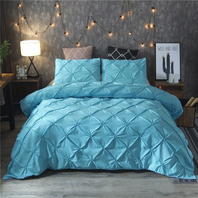 Duvet Cover Set Pinched Pleat Quilted Bedding - Image 1