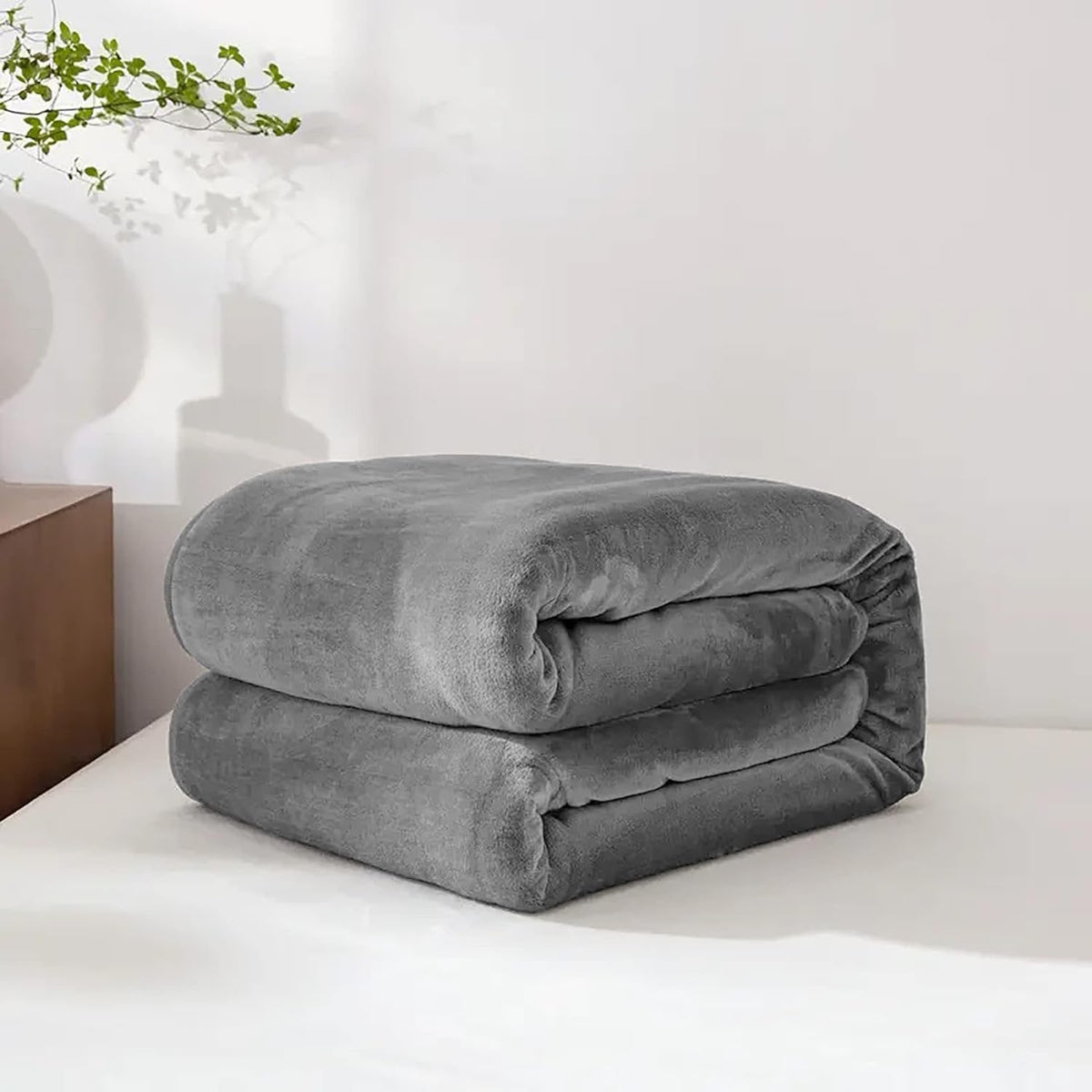 Fleece Throw Blanket Soft Plush For Bed And Sofa - Image 2