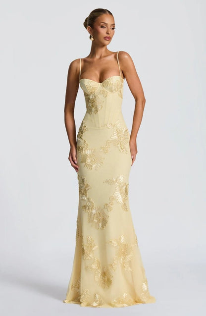 Formal Evening Dress Maxi with Floral Appliques and Spaghetti Straps - Image 10