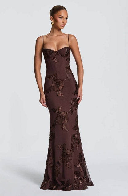 Formal Evening Dress Maxi with Floral Appliques and Spaghetti Straps - Image 5