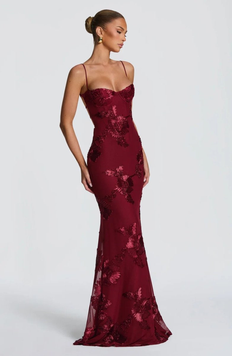 Formal Evening Dress Maxi with Floral Appliques and Spaghetti Straps - Image 6
