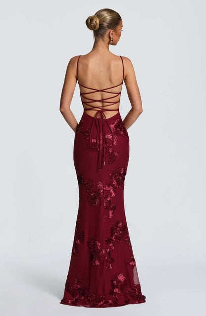 Formal Evening Dress Maxi with Floral Appliques and Spaghetti Straps - Image 7