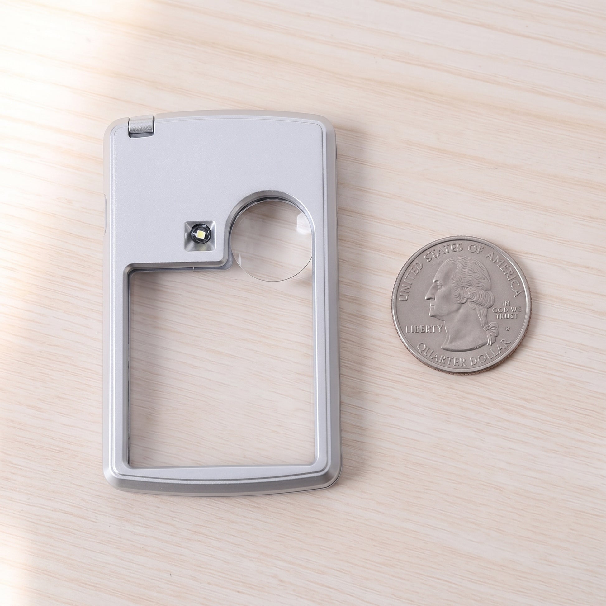 Credit Card Portable LED Magnifier Reading Bright Silver - scale
