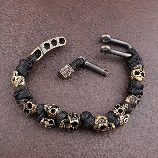 Men's Paracord Bracelet with Skull Beads and Shackle Clasp - Image 2