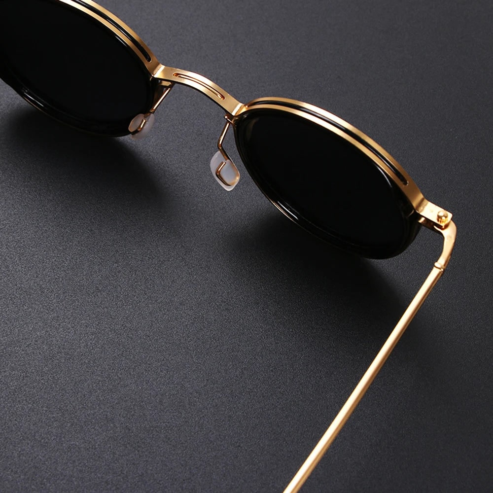 Metal Sunglasses with Round Frames and Polarized Lenses - Image 5