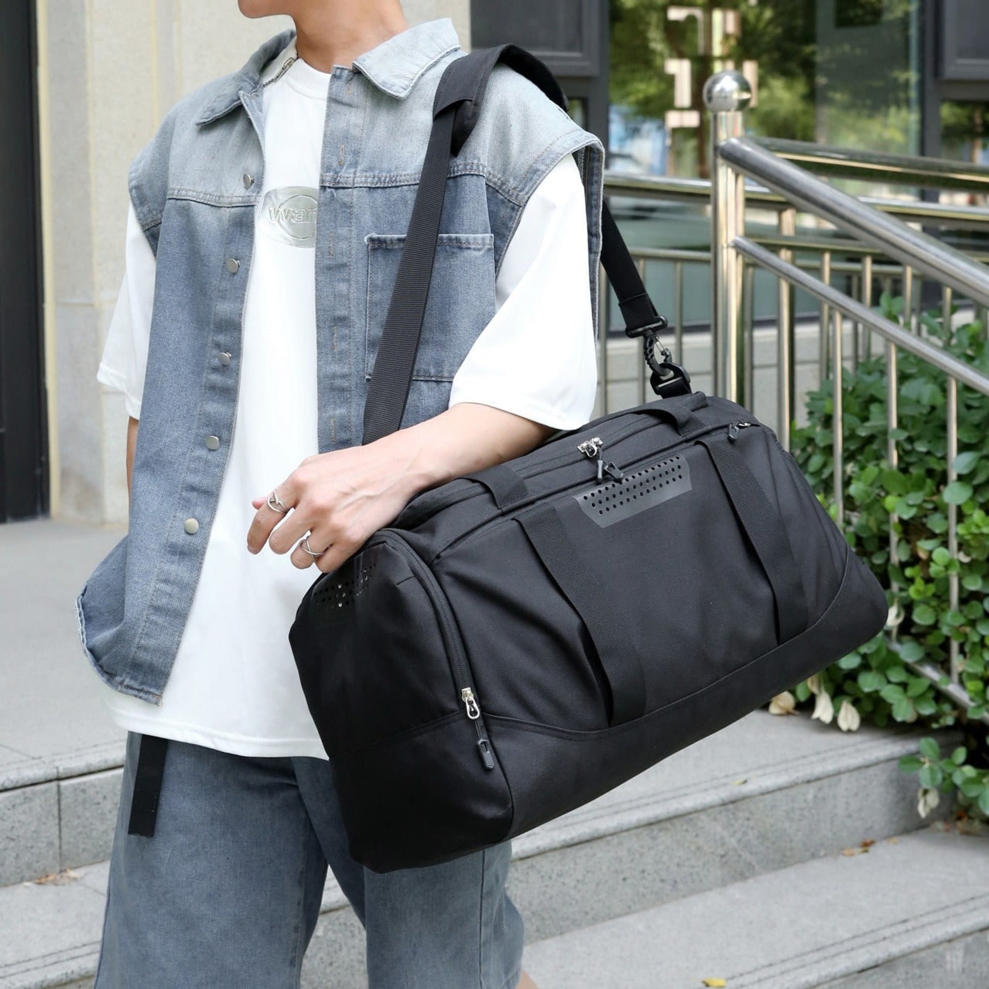 Travel Duffel Bag Sporty With Insulated Interior Compartment - Image 6