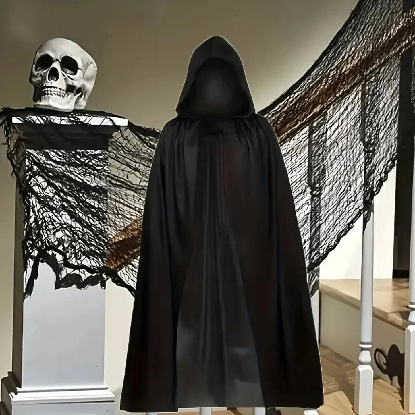 Unisex Hooded Cape for Halloween Cosplay - Image 3