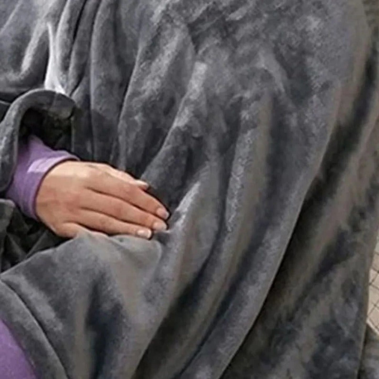 Wearable Heated Blanket Hooded Fleece Throw - Image 3